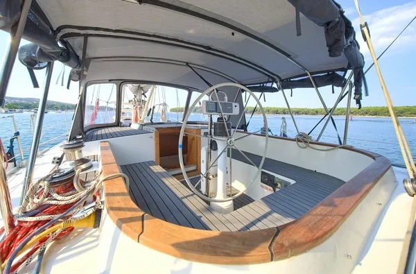 Dolphin 50 - Boatscribe.com