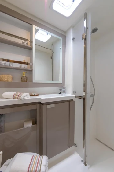 Elba 45 - Boatscribe.com