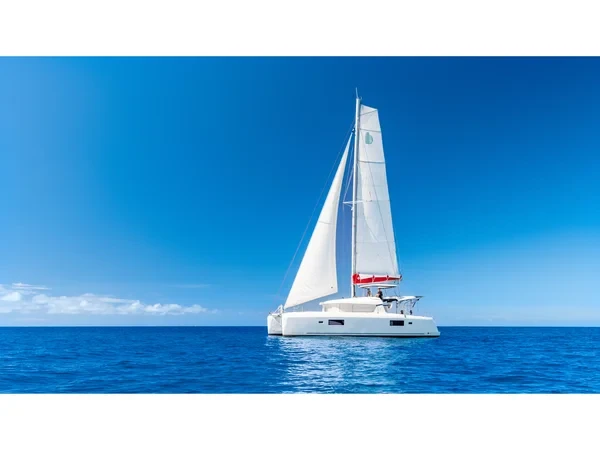 Lagoon 42 - Boatscribe.com