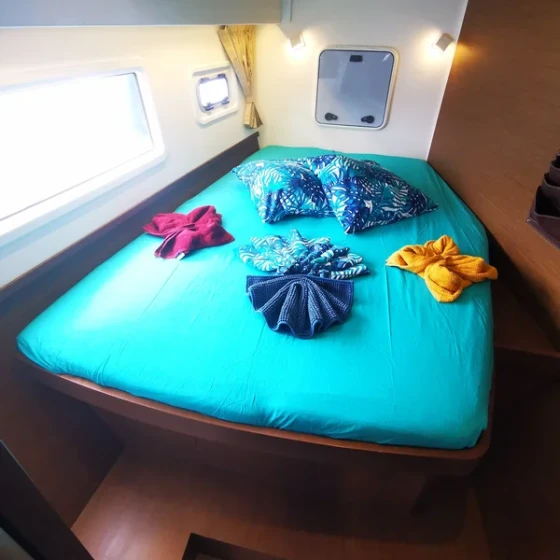 Lagoon 42 - Boatscribe.com