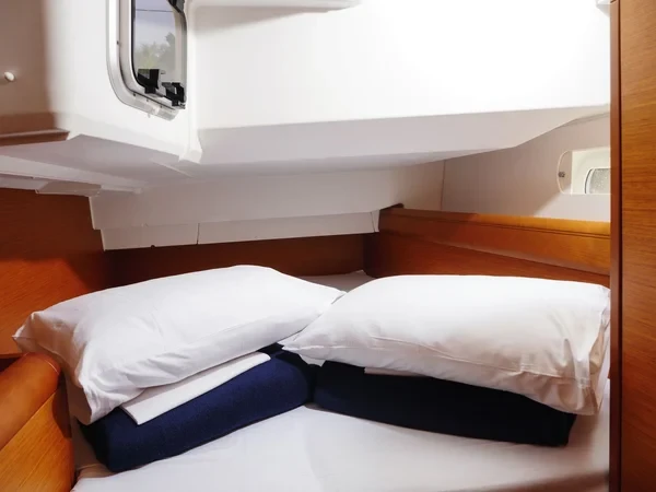 Sun Odyssey 449 - Boatscribe.com