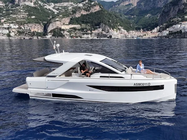 DB 37 - Boatscribe.com