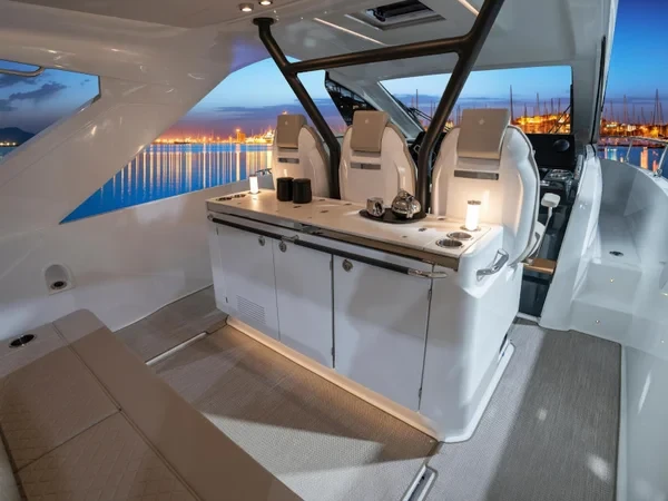 DB 37 - Boatscribe.com