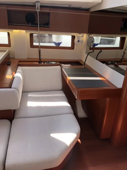 Oceanis 51.1 - Boatscribe.com