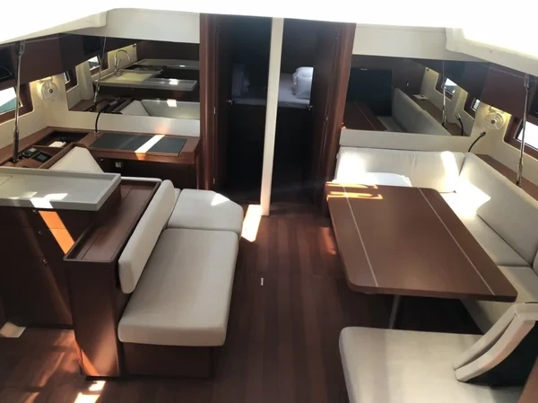 Oceanis 51.1 - Boatscribe.com