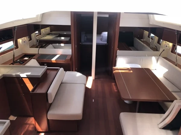 Oceanis 51.1 - Boatscribe.com