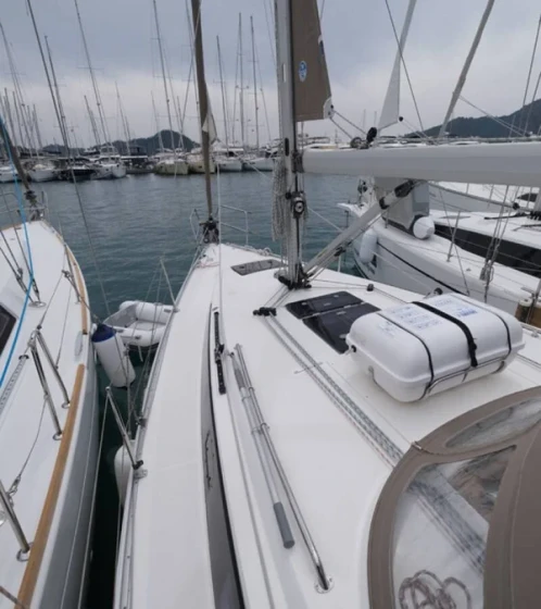 Bavaria 33 Cruiser - Boatscribe.com