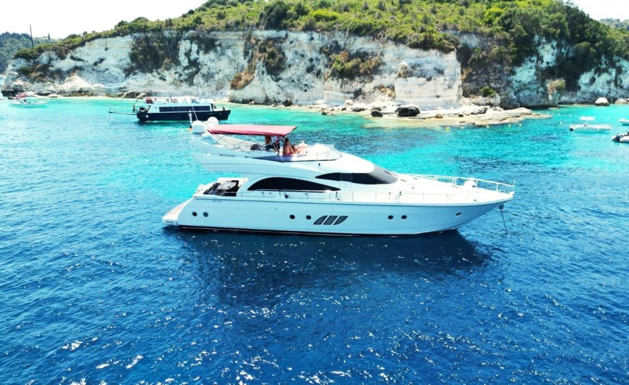 Dominator 62 S - Boatscribe.com