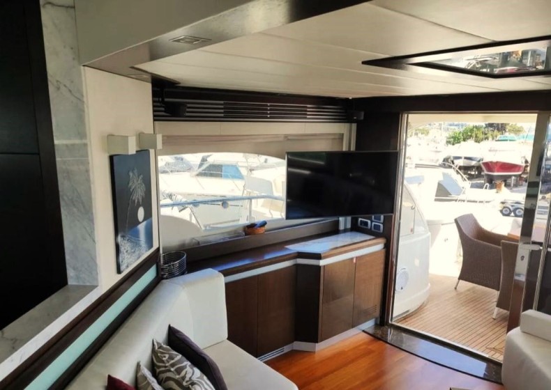 Dominator 62 S - Boatscribe.com