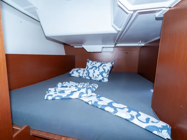 Oceanis 38.1 - Boatscribe.com