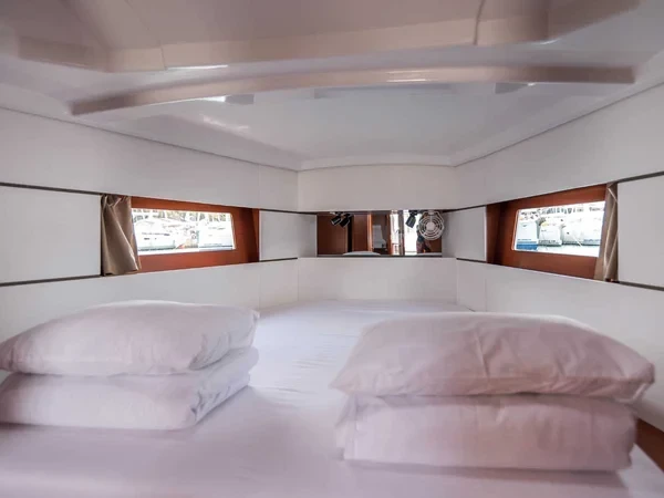 Oceanis 38.1 - Boatscribe.com