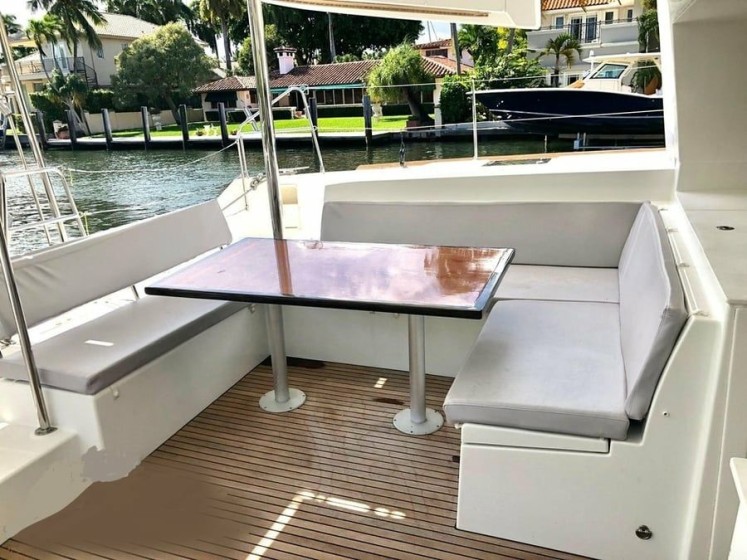Lagoon 450 - Boatscribe.com