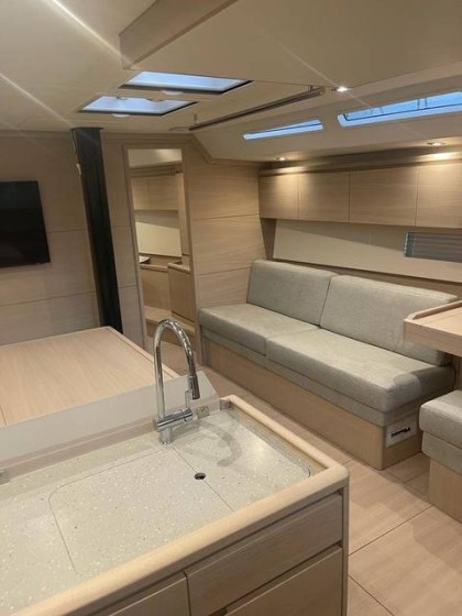 Solaris 47 - Boatscribe.com