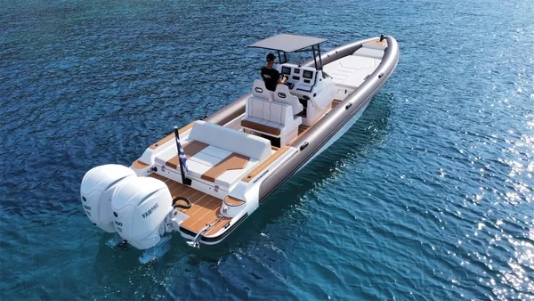 Rock marine 36 - Boatscribe.com