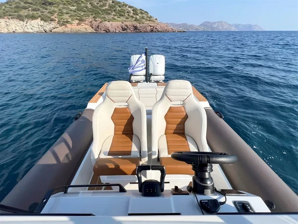Rock marine 36 - Boatscribe.com