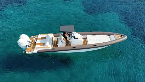 Rock marine 36 - Boatscribe.com