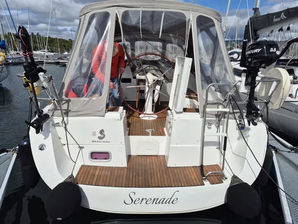 Oceanis 37 - Boatscribe.com