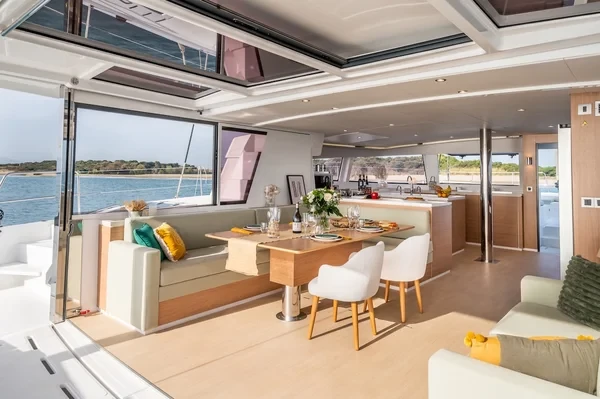 Bali 5.4 - Boatscribe.com