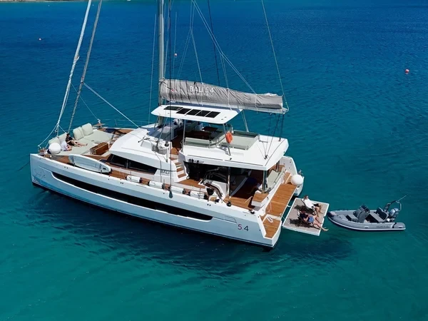 Bali 5.4 - Boatscribe.com