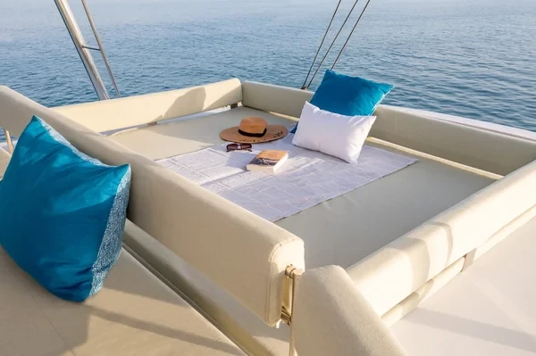 Bali 5.4 - Boatscribe.com