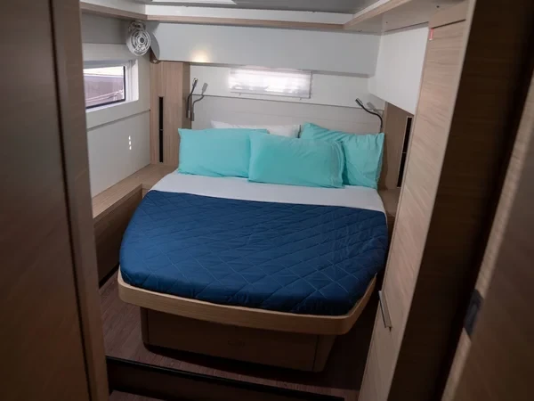 Lagoon 46 - Boatscribe.com