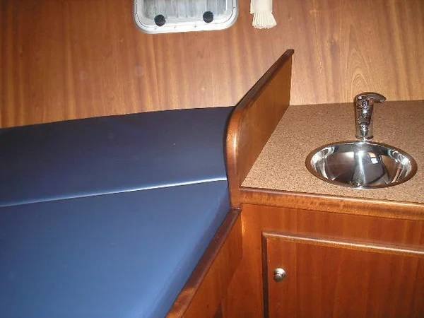 Hibo 1300 - Boatscribe.com