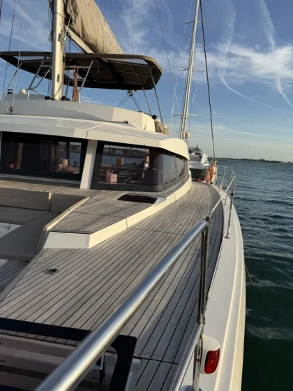 Bali 5.4 - Boatscribe.com