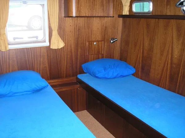 Hibo 1300 - Boatscribe.com