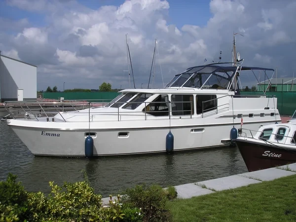 Hibo 1300 - Boatscribe.com