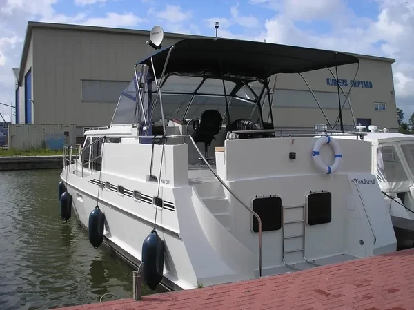 Hibo 1300 - Boatscribe.com