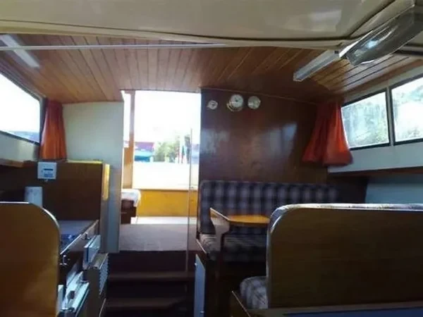 Excellent 900 - Boatscribe.com