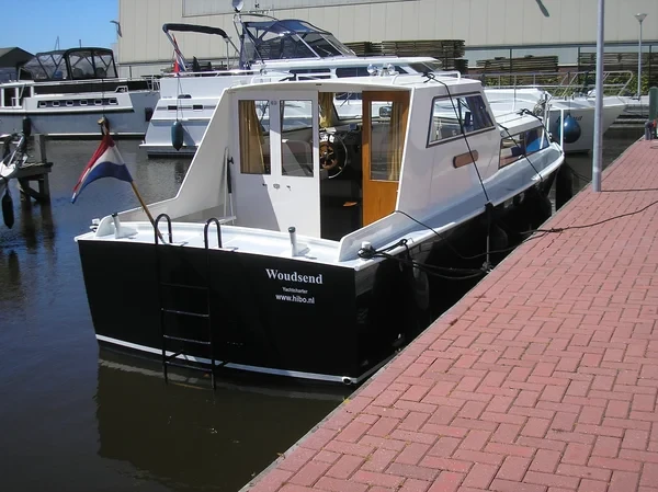 Excellent 900 - Boatscribe.com
