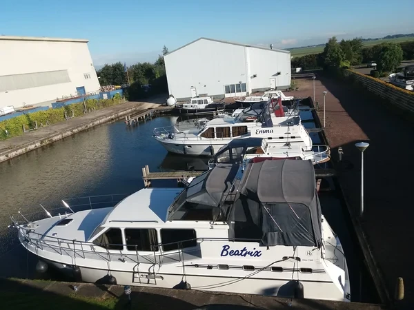Hibo 1300 - Boatscribe.com