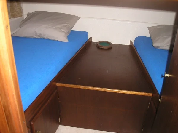 Linssen 800 - Boatscribe.com