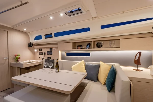 Oceanis 40.1 - Boatscribe.com