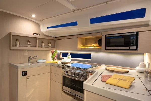 Oceanis 40.1 - Boatscribe.com