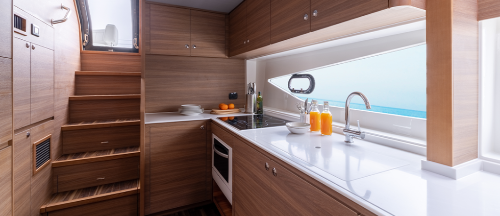 Aquila 54 - Boatscribe.com
