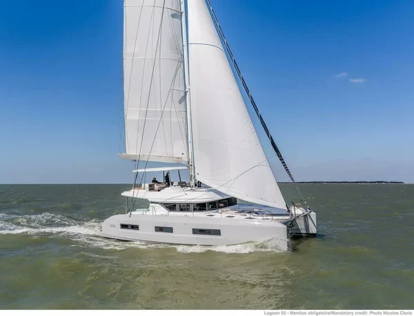 Lagoon 55 - Boatscribe.com