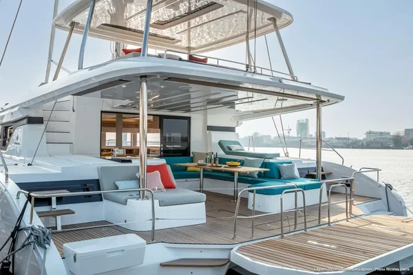Lagoon 55 - Boatscribe.com