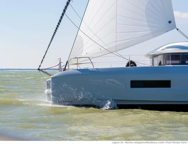 Lagoon 55 - Boatscribe.com