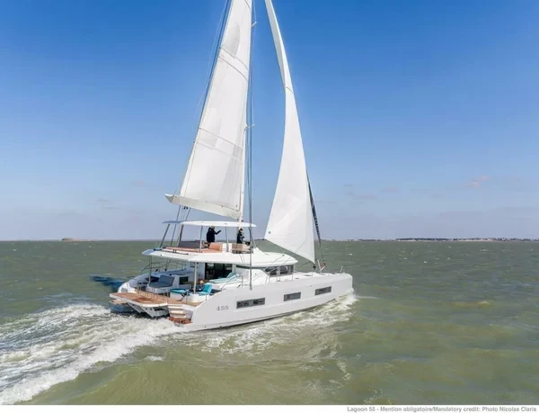 Lagoon 55 - Boatscribe.com