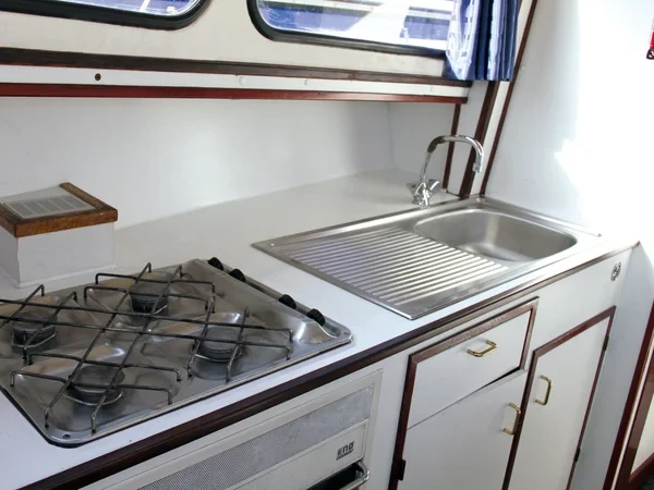 Motorboat - Boatscribe.com