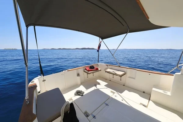 Ocqueteau Timonier 715 - Boatscribe.com