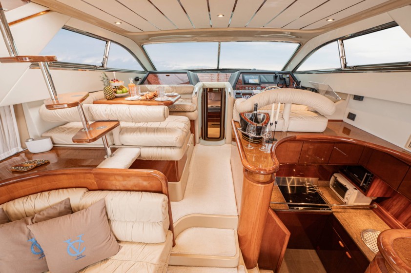 Ferretti 165 Fly - Boatscribe.com