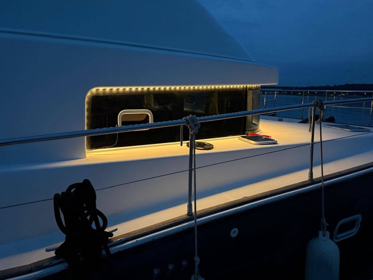 Lagoon Power 44 - Boatscribe.com