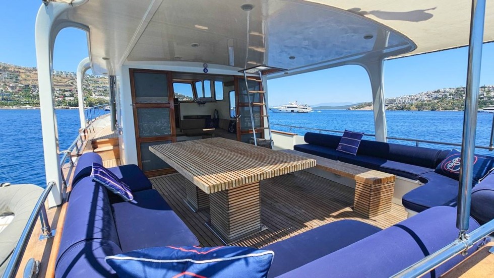 Custom Built - Boatscribe.com