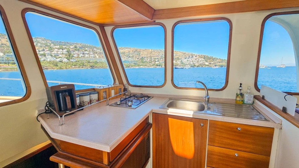Custom Built - Boatscribe.com