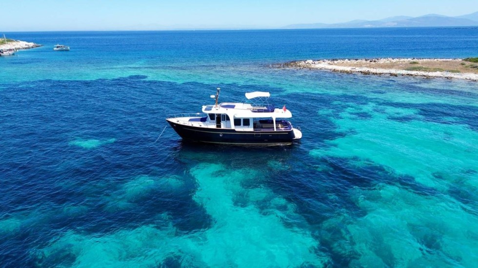 Custom Built - Boatscribe.com
