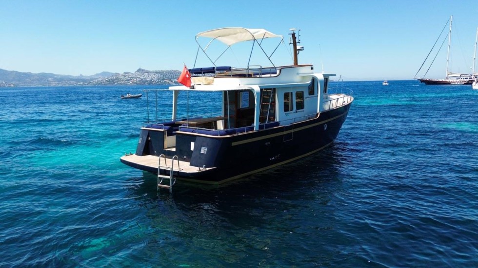 Custom Built - Boatscribe.com