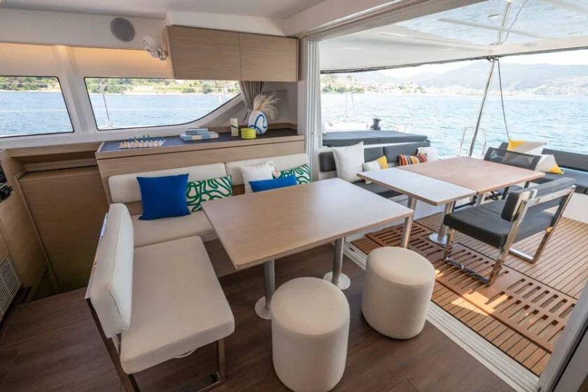 Lagoon 43 - Boatscribe.com